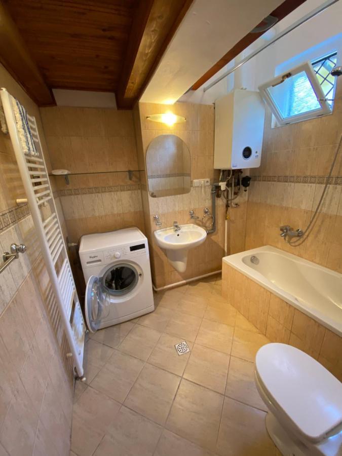 Apartment In City Center Košice Eksteriør billede